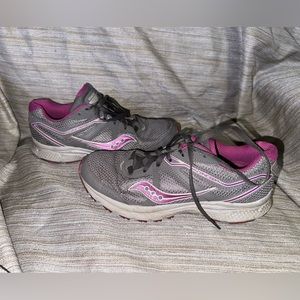 Saucony Cohesion 12 Womens Size 8  S10471-2 Gray Purple Running Sneakers